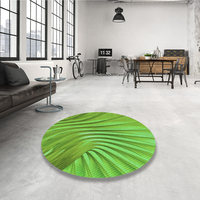 Round Patterned Emerald Green Rug in a Office, pat1575grn
