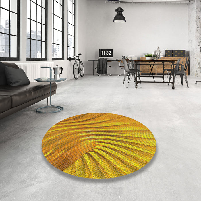 Round Patterned Deep Yellow Novelty Rug in a Office, pat1575