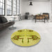 Round Patterned Yellow Rug in a Office, pat158yw