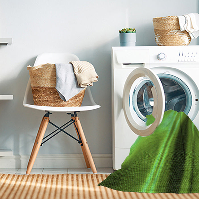 Machine Washable Transitional Emerald Green Rug in a Washing Machine, wshpat1581grn