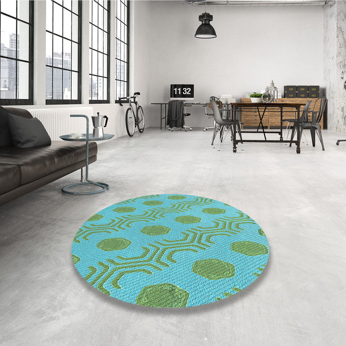 Round Patterned Medium Sea Green Rug in a Office, pat159lblu