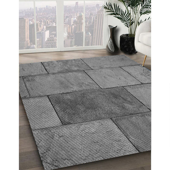 Patterned Carbon Gray Rug in Family Room, pat1598gry