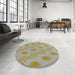 Round Patterned Brown Novelty Rug in a Office, pat159