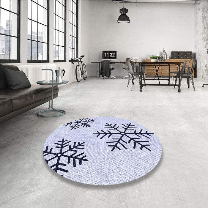 Round Patterned Lavender Blue Rug in a Office, pat160blu