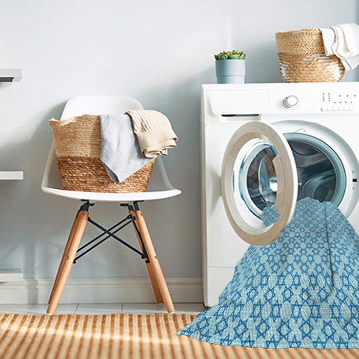 Machine Washable Transitional Blue Rug in a Washing Machine, wshpat1607lblu