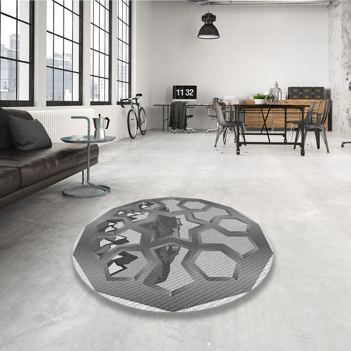 Round Patterned Silver Gray Rug in a Office, pat1613gry