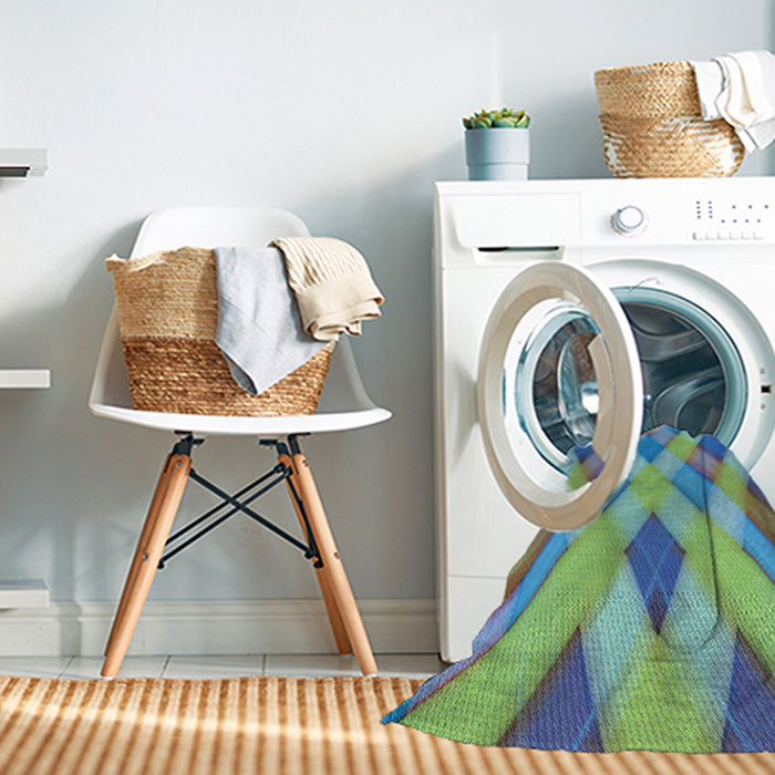 Machine Washable Transitional Green Rug in a Washing Machine, wshpat1617lblu