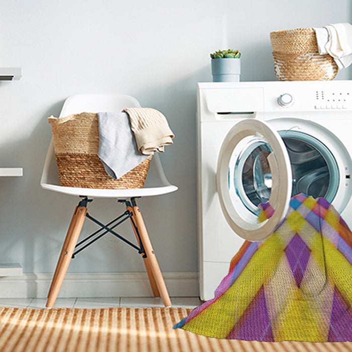 Patterned Raspberry Purple Abstract Machine Washable Rug in a Washing Machine, wshpat1617