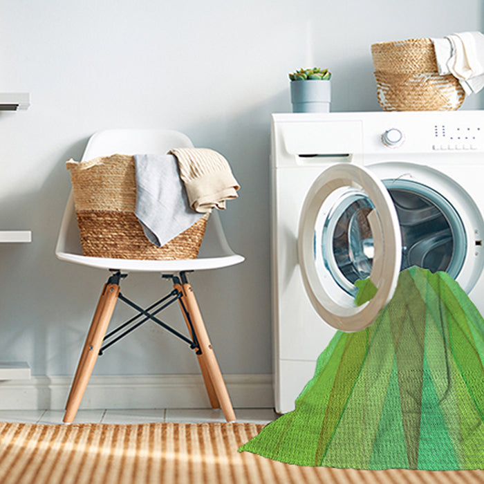 Machine Washable Transitional Emerald Green Rug in a Washing Machine, wshpat1618grn