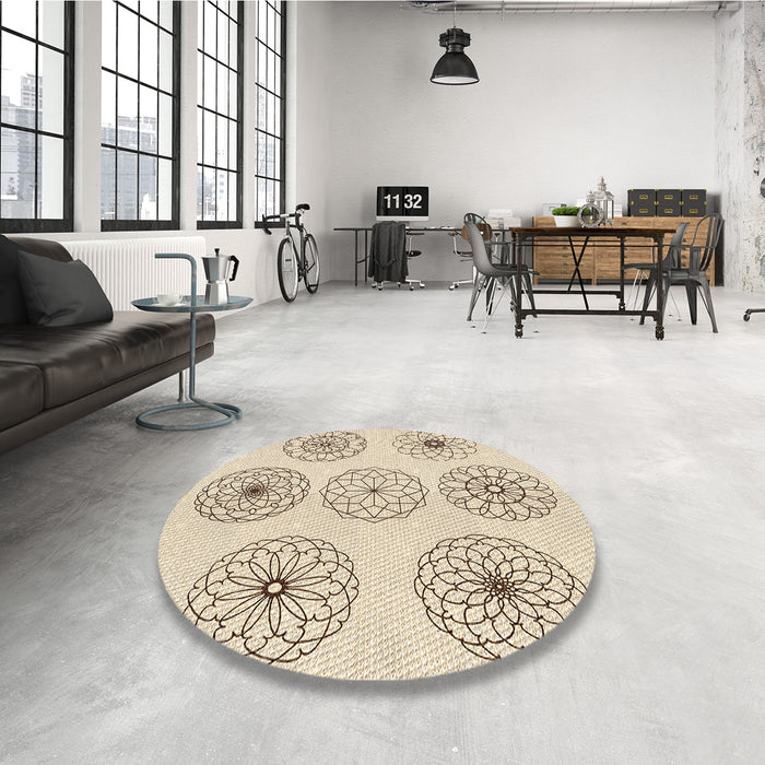 Round Patterned Peru Brown Rug in a Office, pat1619brn