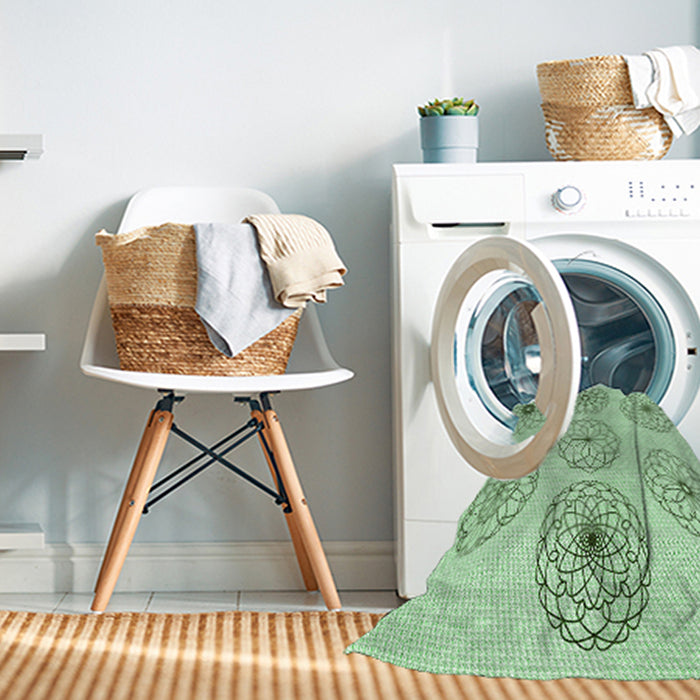 Machine Washable Transitional Mint Green Rug in a Washing Machine, wshpat1619grn