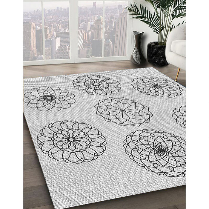 Patterned Platinum Gray Rug in Family Room, pat1619gry