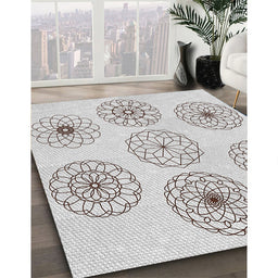 Patterned Off-White Novelty Rug in Family Room, pat1619