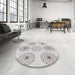 Round Machine Washable Transitional White Smoke Rug in a Office, wshpat1619