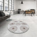 Round Patterned Off-White Novelty Rug in a Office, pat1619