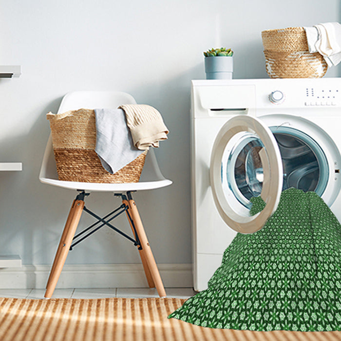 Machine Washable Transitional Deep Emerald Green Rug in a Washing Machine, wshpat1621grn