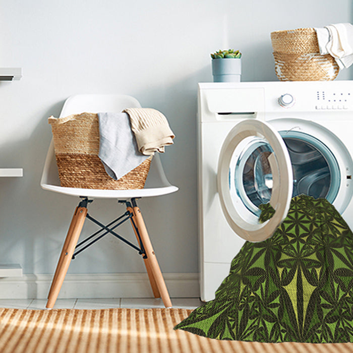 Machine Washable Transitional Dark Forest Green Rug in a Washing Machine, wshpat1625brn