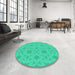 Round Patterned Spring Green Rug in a Office, pat1627lblu