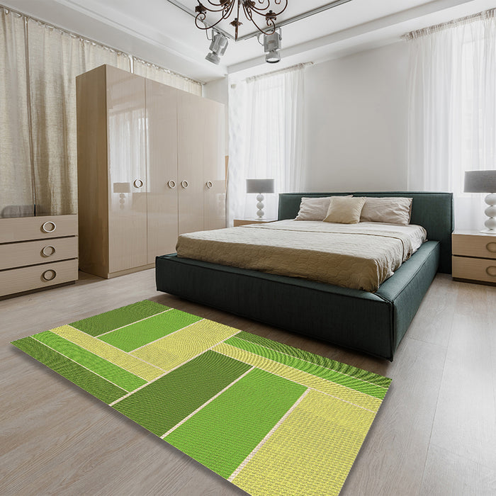 Round Machine Washable Transitional Green Rug in a Office, wshpat1630brn