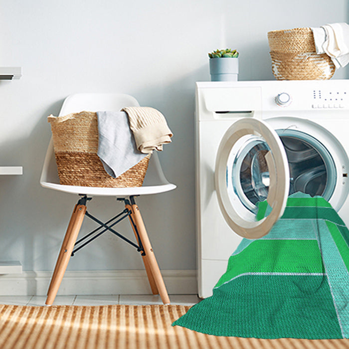 Machine Washable Transitional Spring Green Rug in a Washing Machine, wshpat1630lblu