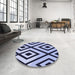 Round Patterned Blue Rug in a Office, pat1634blu