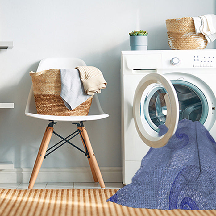 Machine Washable Transitional Sky Blue Rug in a Washing Machine, wshpat1640blu