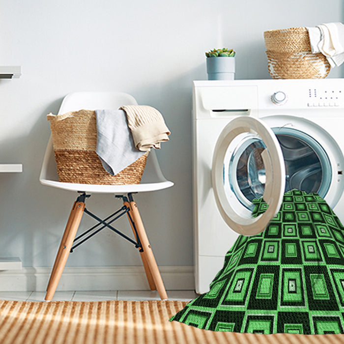 Machine Washable Transitional Dark Forest Green Rug in a Washing Machine, wshpat1642grn