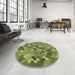 Round Patterned Fern Green Rug in a Office, pat1645brn