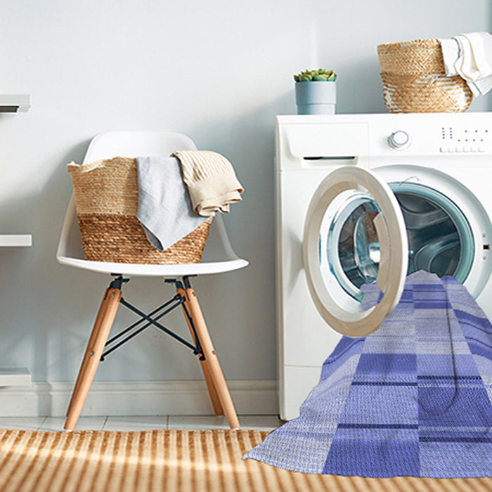 Machine Washable Transitional Light Slate Blue Rug in a Washing Machine, wshpat1649blu