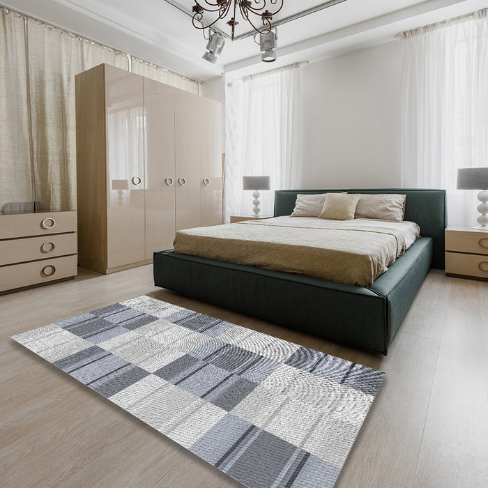 Patterned Gray Novelty Rug in a Bedroom, pat1649