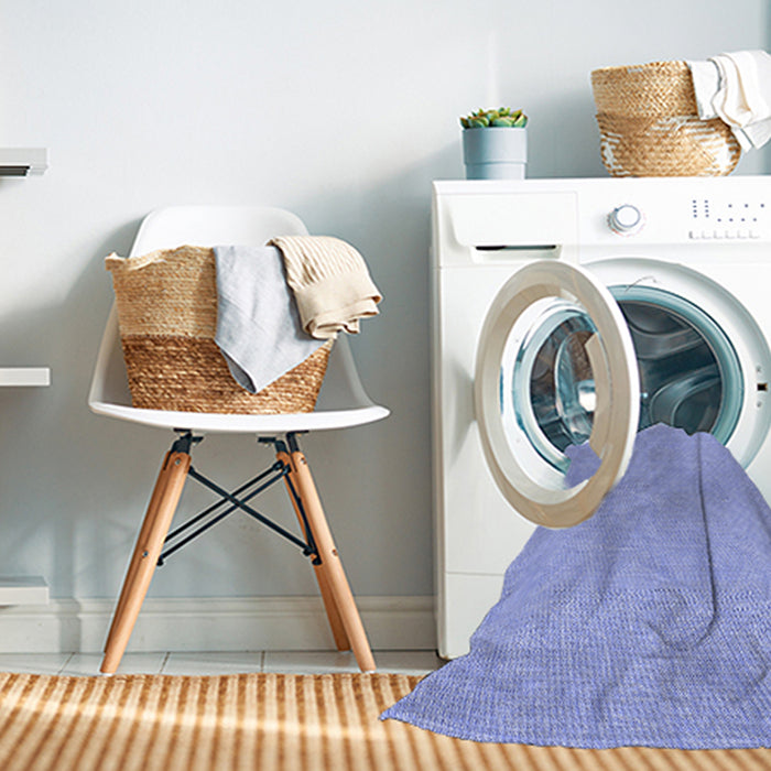 Machine Washable Transitional Sky Blue Rug in a Washing Machine, wshpat1652blu