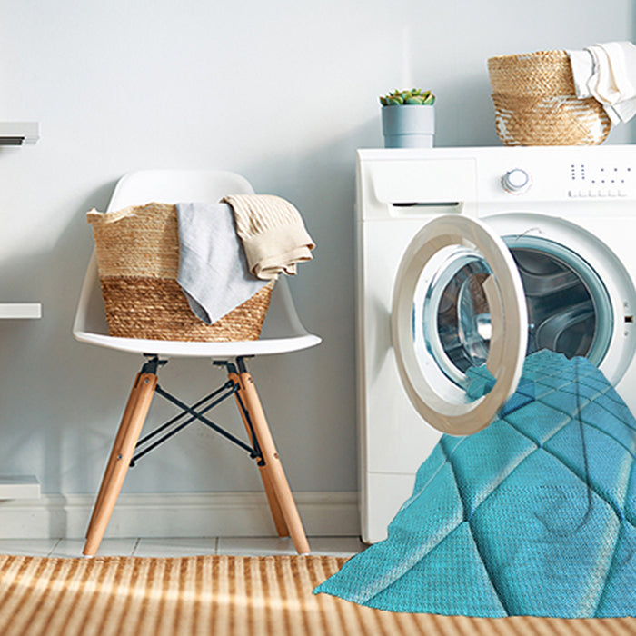 Machine Washable Transitional Bright Cyan Blue Rug in a Washing Machine, wshpat1655lblu