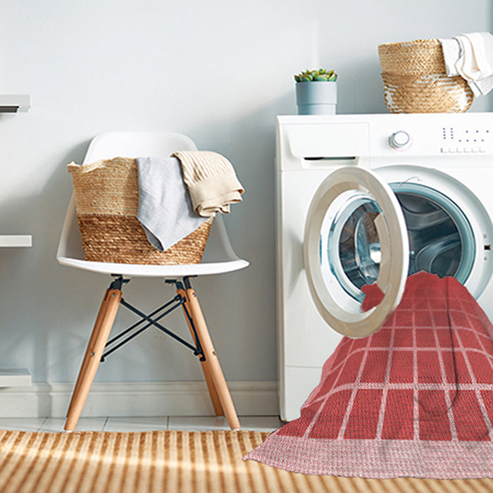 Machine Washable Transitional Red Rug in a Washing Machine, wshpat1656rd