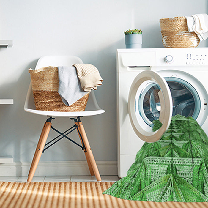 Machine Washable Transitional Green Rug in a Washing Machine, wshpat1661grn
