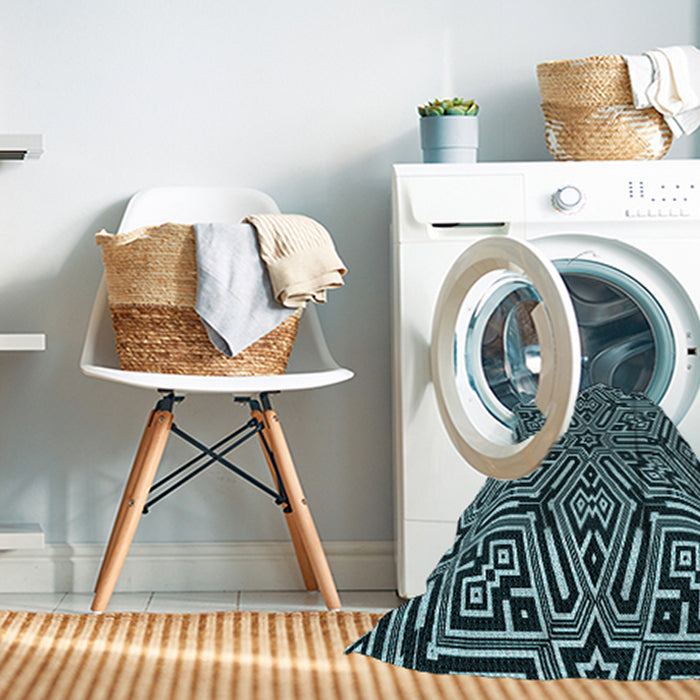 Machine Washable Transitional Deep Teal Green Rug in a Washing Machine, wshpat1665lblu
