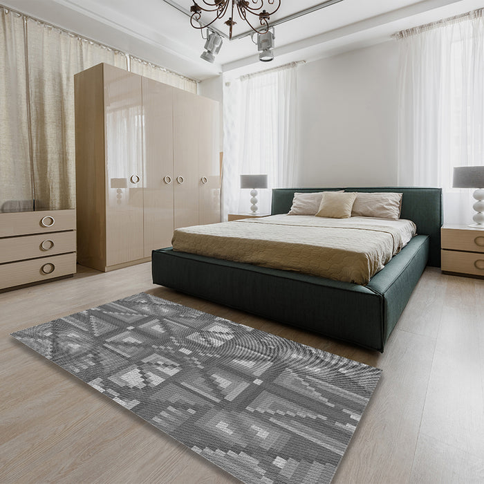 Round Machine Washable Transitional Grey Gray Rug in a Office, wshpat1667gry