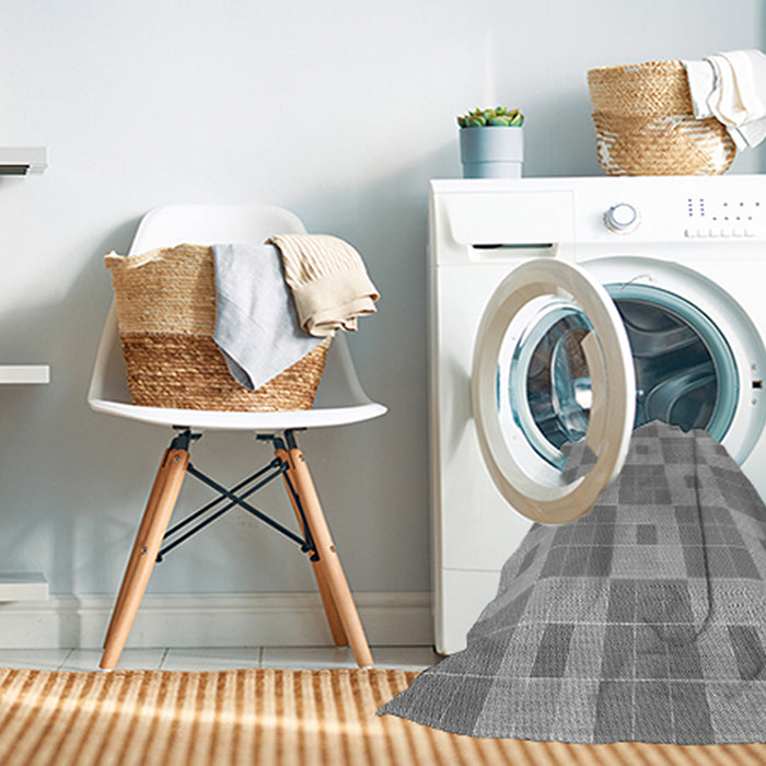 Machine Washable Transitional Cloud Gray Rug in a Washing Machine, wshpat1669gry