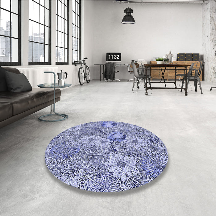Round Patterned Deep Periwinkle Purple Rug in a Office, pat167blu