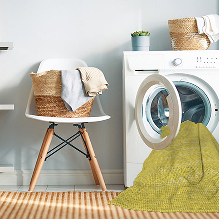 Machine Washable Transitional Yellow Rug in a Washing Machine, wshpat1675yw
