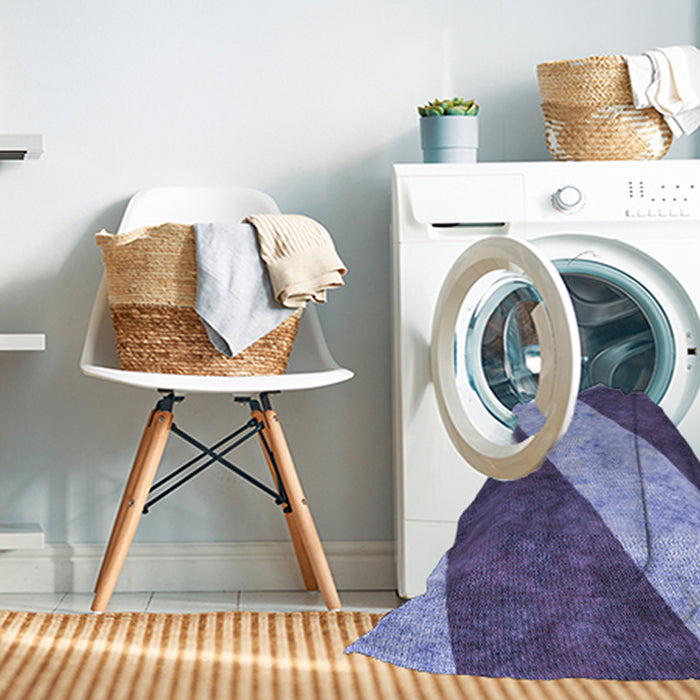 Machine Washable Transitional Sky Blue Rug in a Washing Machine, wshpat1676blu