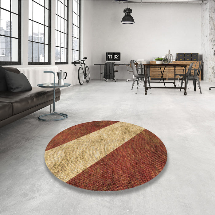 Round Patterned Orange Rug in a Office, pat1676brn