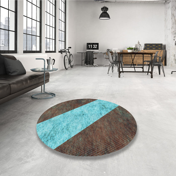 Round Patterned Coffee Brown Rug in a Office, pat1676lblu