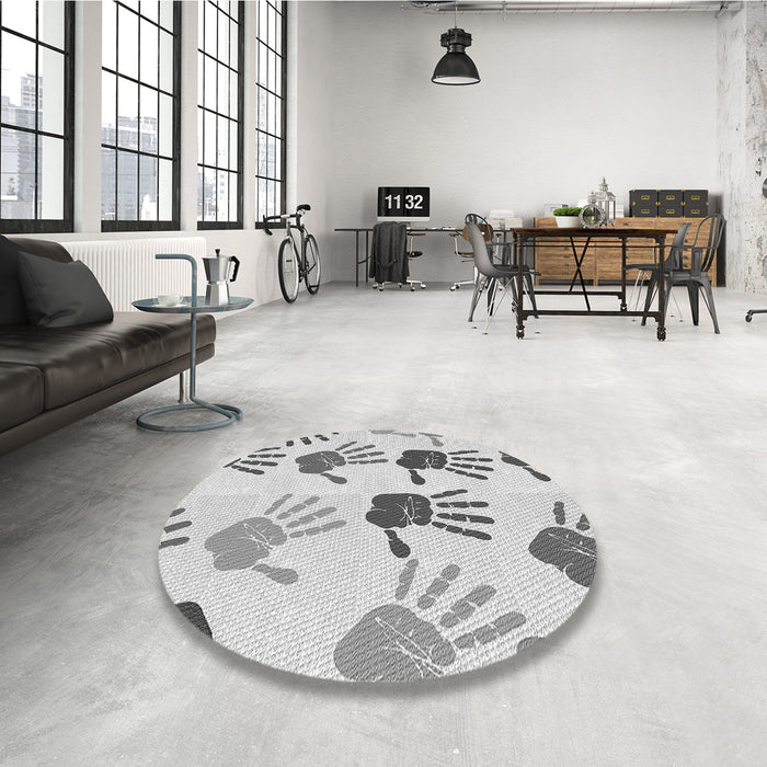 Round Patterned Gray Rug in a Office, pat1686gry