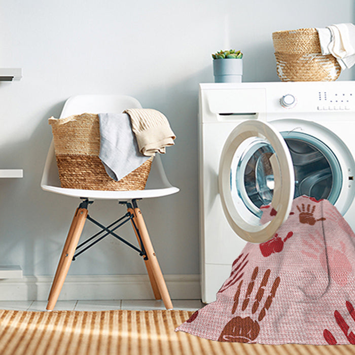 Machine Washable Transitional Red Rug in a Washing Machine, wshpat1686rd