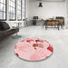 Round Patterned Red Rug in a Office, pat1686rd