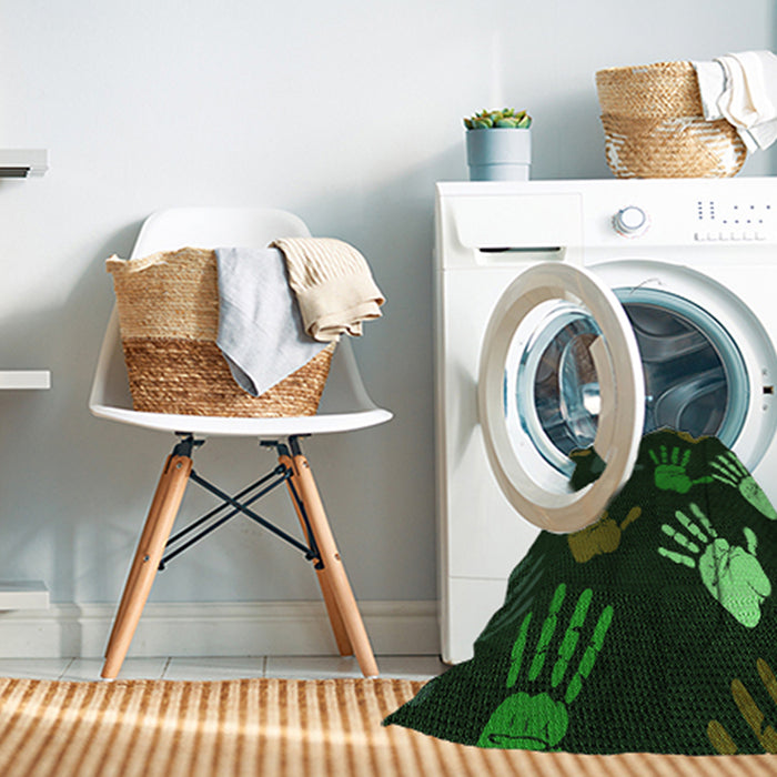 Machine Washable Transitional Black Rug in a Washing Machine, wshpat1687grn