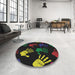 Round Patterned Gray Novelty Rug in a Office, pat1687