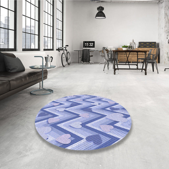 Round Patterned Blue Rug in a Office, pat1688blu