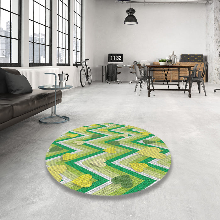 Round Patterned Green Novelty Rug in a Office, pat1688