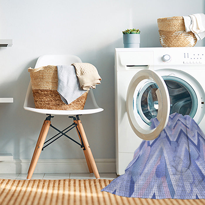 Machine Washable Transitional Blue Rug in a Washing Machine, wshpat1689blu